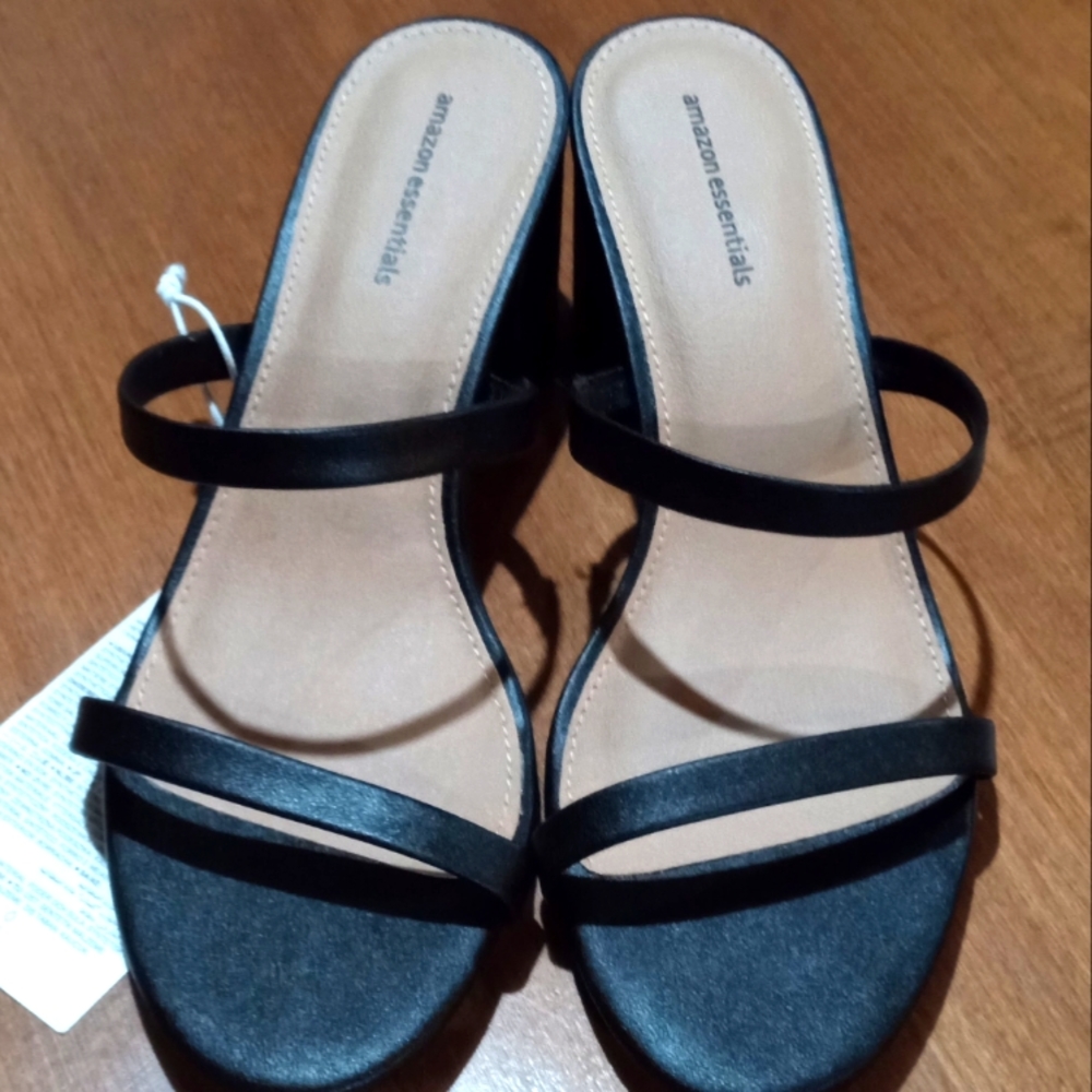 Amazon Essentials Two Strap Sandals